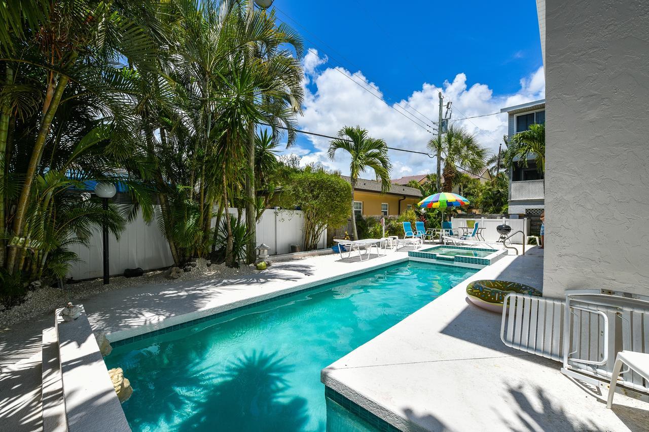 Ljs Cottages On Siesta Key By Beachside Management Bagian luar foto