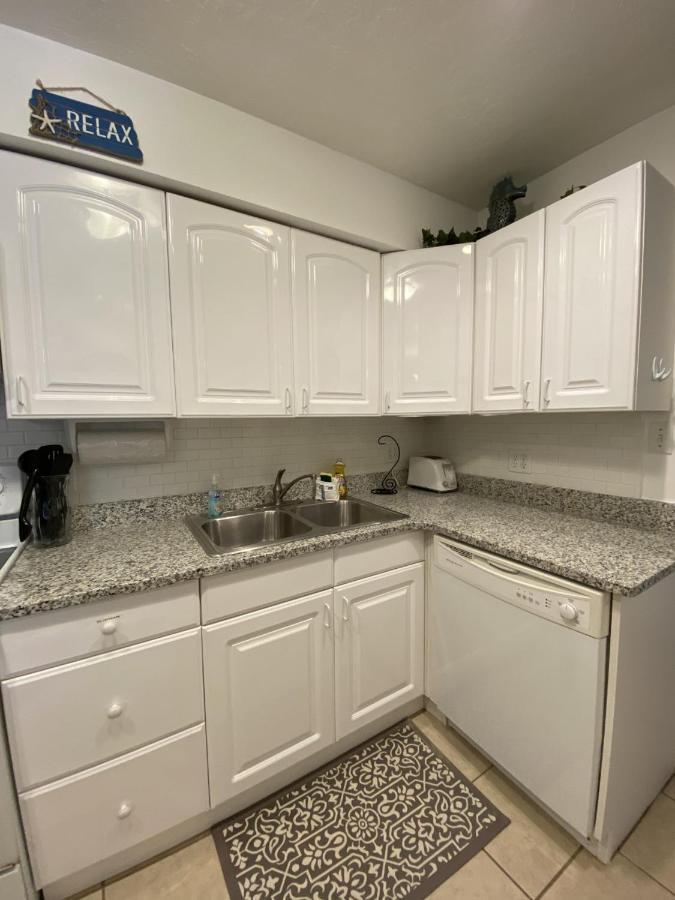 Ljs Cottages On Siesta Key By Beachside Management Bagian luar foto